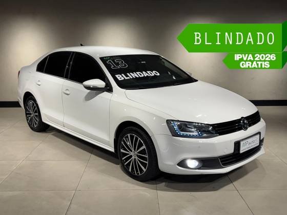 VOLKSWAGEN JETTA 2.0 TSI HIGHLINE 200CV GASOLINA 4P TIPTRONIC VOLKSWAGEN JETTA 2.0 TSI HIGHLINE 200CV GASOLINA 4P TIPTRONIC